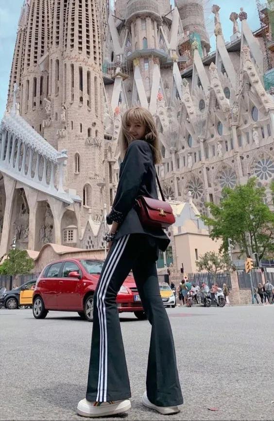 宣美拉长腿,宣美的腿真的那么长么