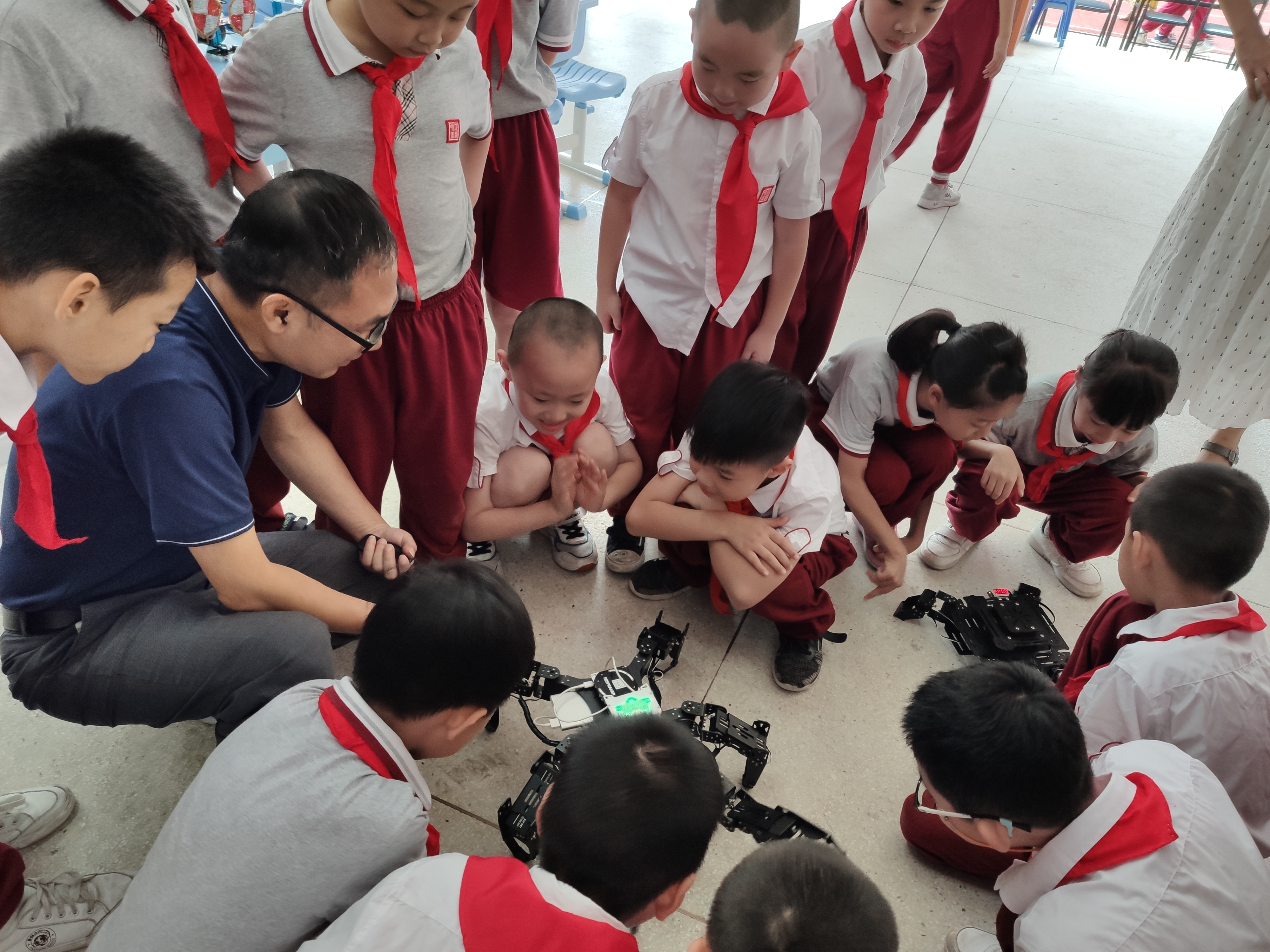 缇庡湪闈掓槬骞村崕,缇庡湪闈掓槬骞村皯