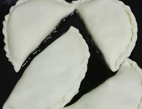 烙韭菜盒子怎么保证韭菜翠绿,烙韭菜盒子不开裂的方法