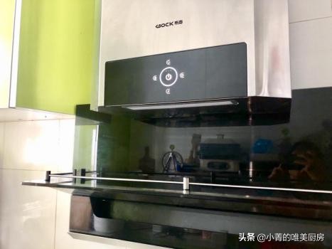 油烟不过脸，爆炒不怕呛，布克新一代拦截式油烟机解决厨房痛点