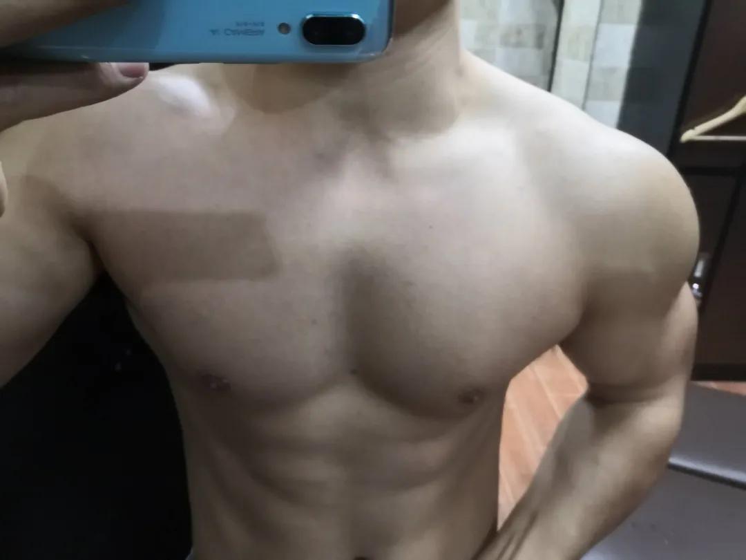 不可多得的科学健身教程胸部训练,新手健身从胸部开始练