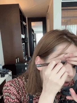 新手化妆的正确方法三个步骤,新手化妆怎么避免画的太重