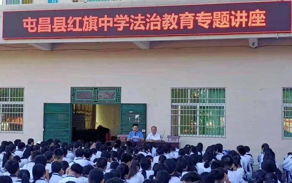 法制宣传进校园普法教育,法治宣讲进校园护航平安伴成长