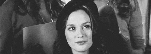 你给宝宝代购的奶粉可能是假的!国外沃尔玛奶粉桶下出现中文签名