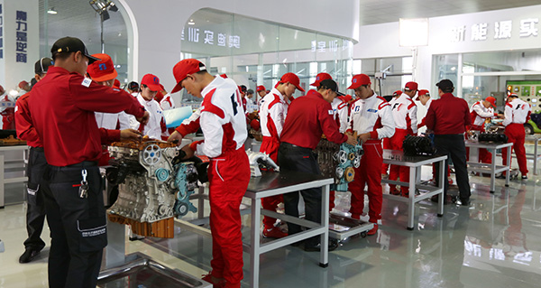 北方汽修学校学费明细,北方汽修学校短期培训