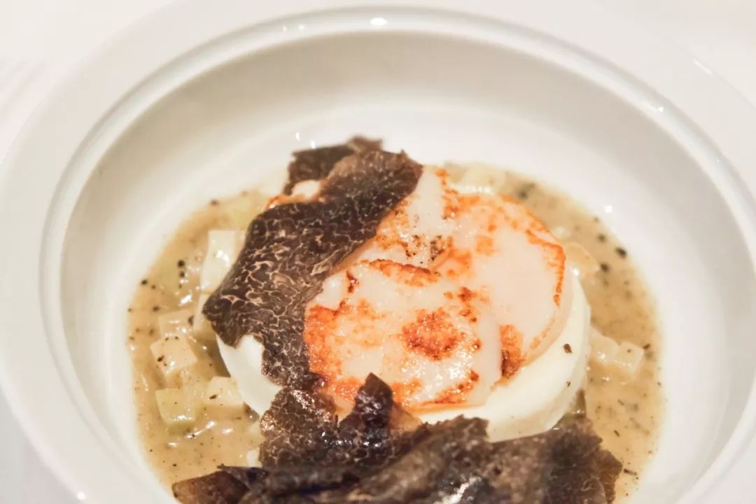 上海最贵的十大顶级餐厅排名,体验亚洲最贵的上海餐厅