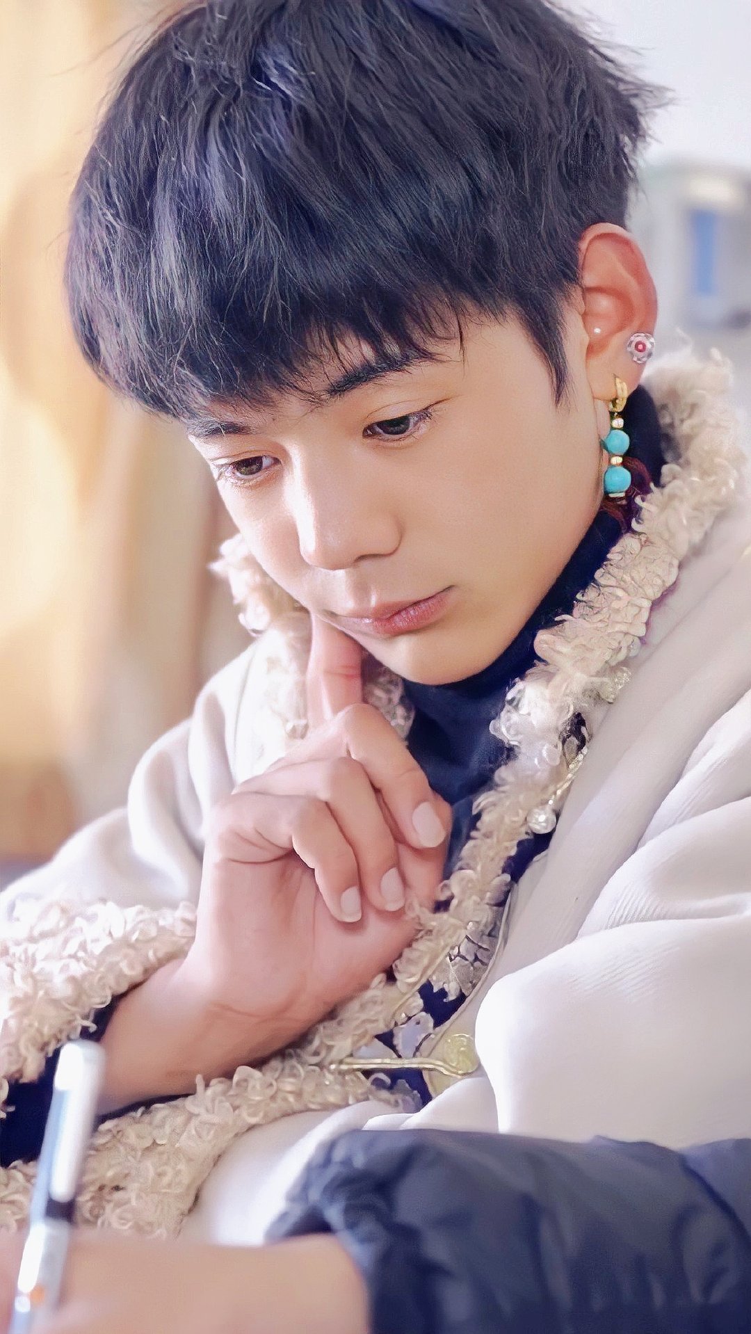 网红丁真被曝代言*子烟电**，签约公司辟谣：至今没有接一个广告代言