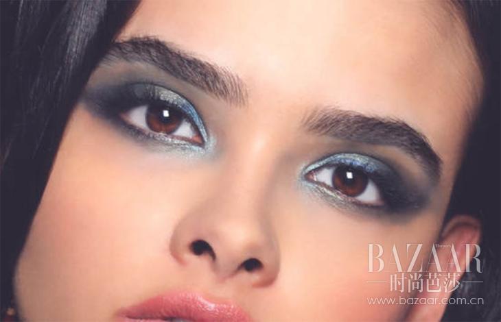 有关冬季主题的妆容,美妆秋日暖色系妆容