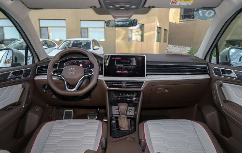 退休后想买个车哪款合适,退休自驾游30万元suv推荐一下