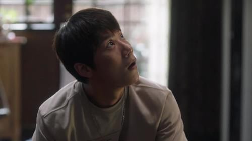 “干啥啥不行，助推第一名”的陈旭，却是全剧中最有智慧的小人物