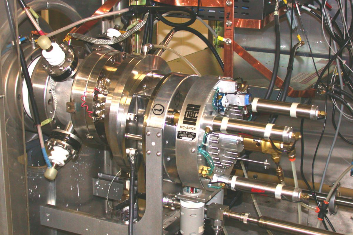 检测碳14的设备,三星堆碳14