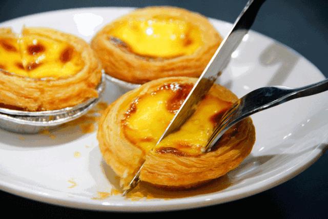 又酥又脆的蛋挞,蛋挞外层一样酥脆内里嫩滑香甜