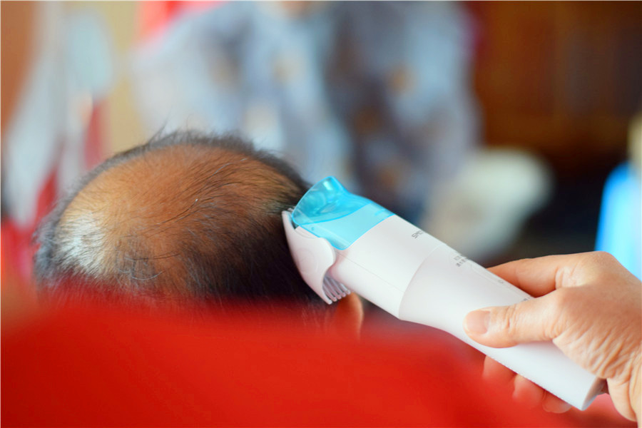 托尼电动理发器使用视频,以爱之名从心开始