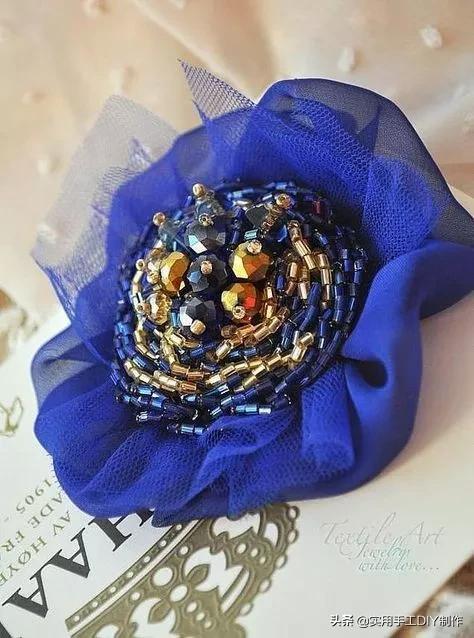 布艺玫瑰花的作品,花朵布艺作品