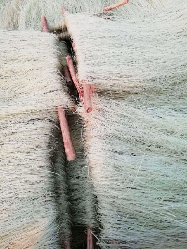 漏瓢式手工粉条视频,传统手艺制作粉条你见过吗