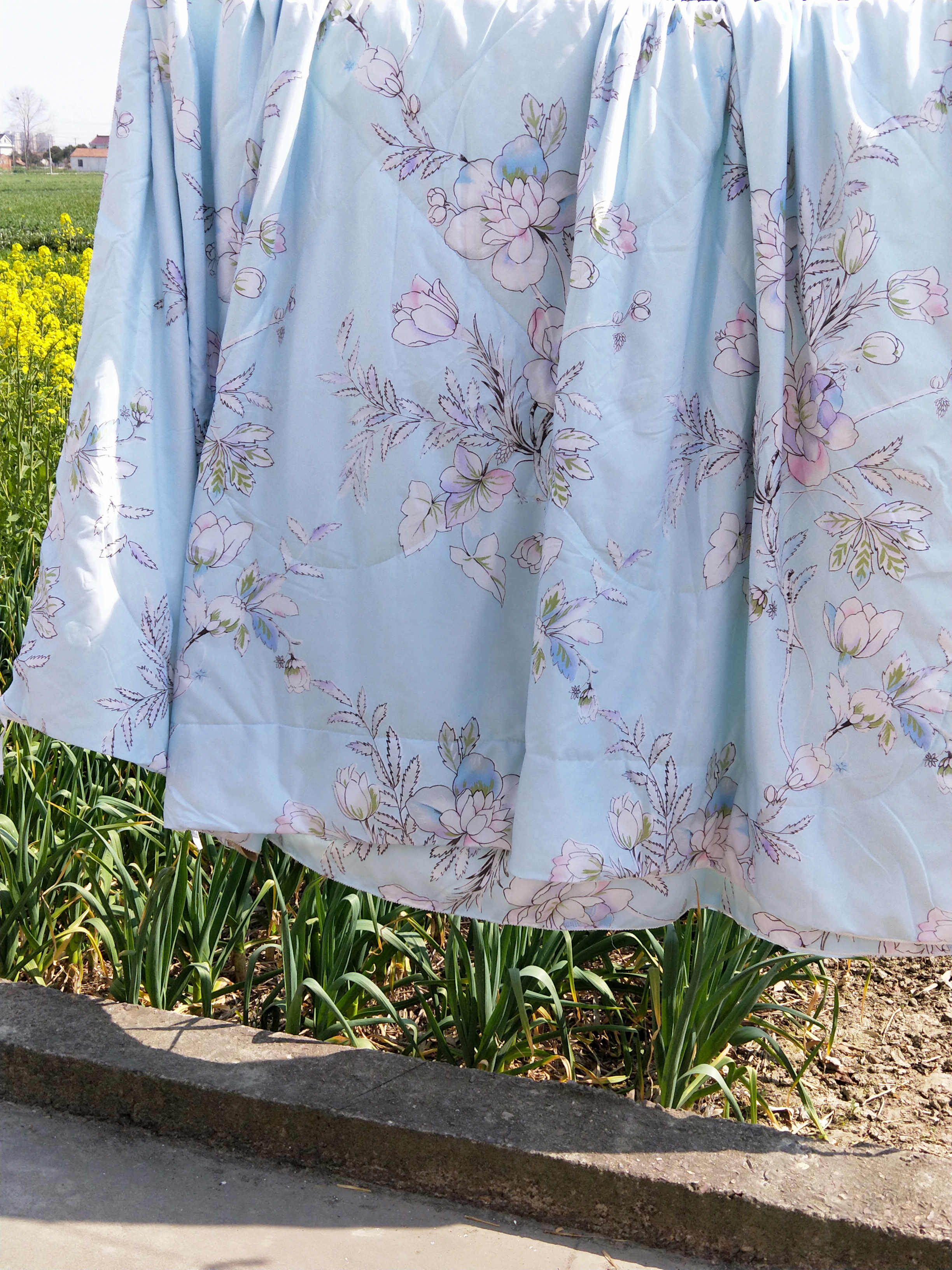 新买的蚕丝被有味道正常吗,蚕丝被为什么有股味道