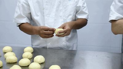 凭借一条吐司火遍全国大江南北，这次终于来到昆明了