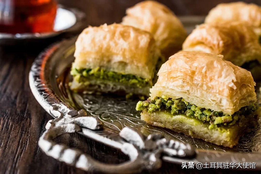 伊斯坦布尔足球有关的纪念品,伊斯坦布尔纪念品买点什么好