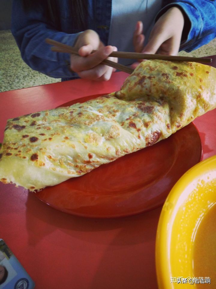 在东北吃饭是一种什么体验,跟东北人吃饭是什么体验