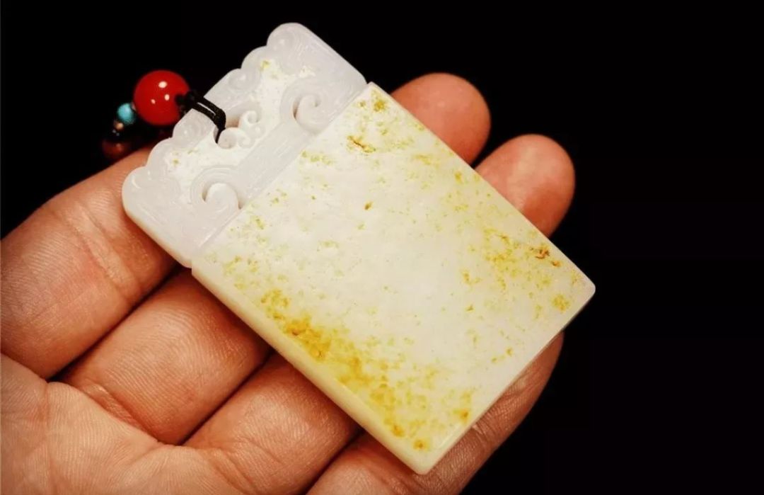 把玩和田玉和玻璃的区别,把玩和田玉生肖