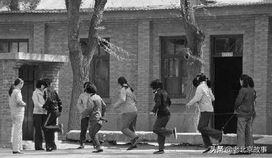 身份证上是1970-1989年的注意了，再忙也要看一下！