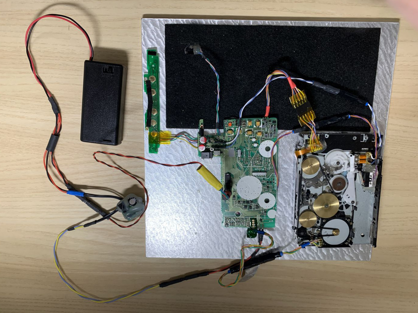 当年让我望洋兴叹几千元一台的随身听有幸收到了