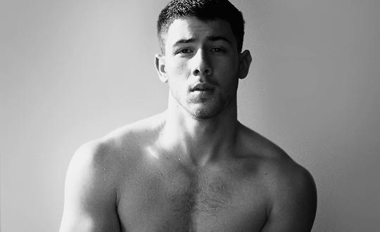 nickjonas是谁,nickjonas是印度裔吗
