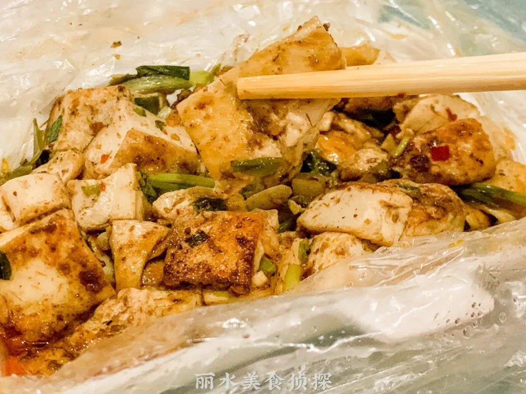 （第三期）这个丽水团队，花了1个月拍下了100家街头美食小推车