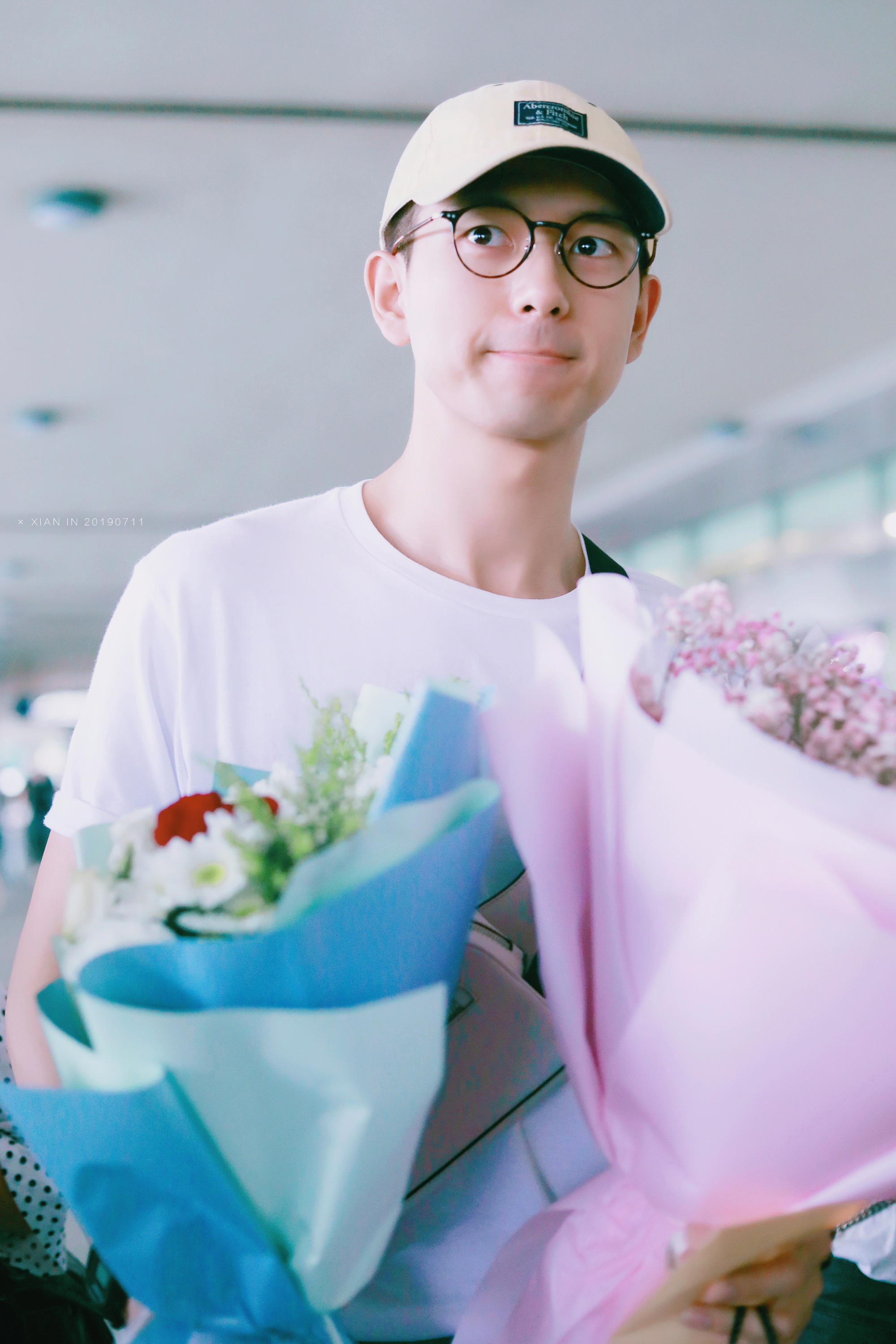 李现穿搭男生,李现穿衣搭配风格男生