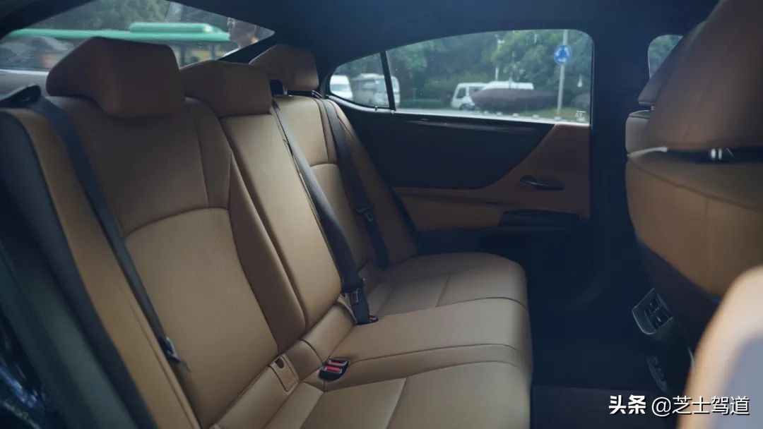 雷克萨斯追玛莎,雷克萨斯追爱