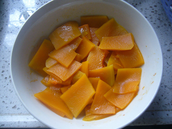 椰香南瓜派做法,小甜品奶香南瓜派简单易做还好吃