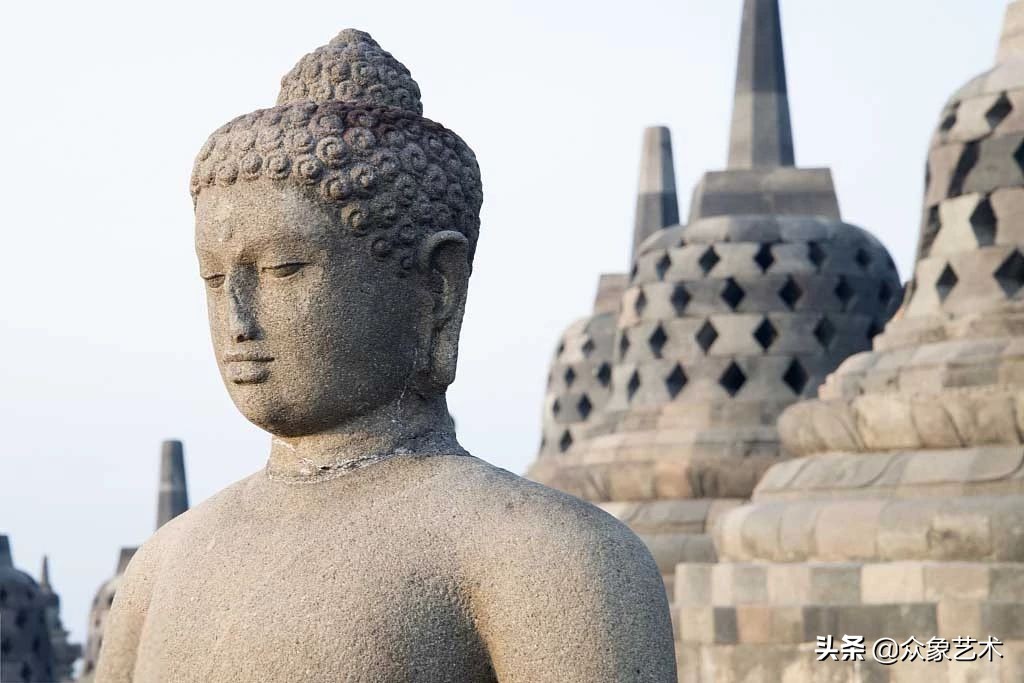 世界最大的佛寺在哪里,婆罗浮屠塔附近寺庙