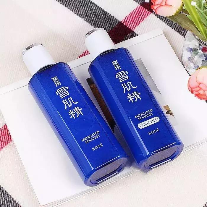 用精华水还是爽肤水好,用精华水好还是爽肤水好