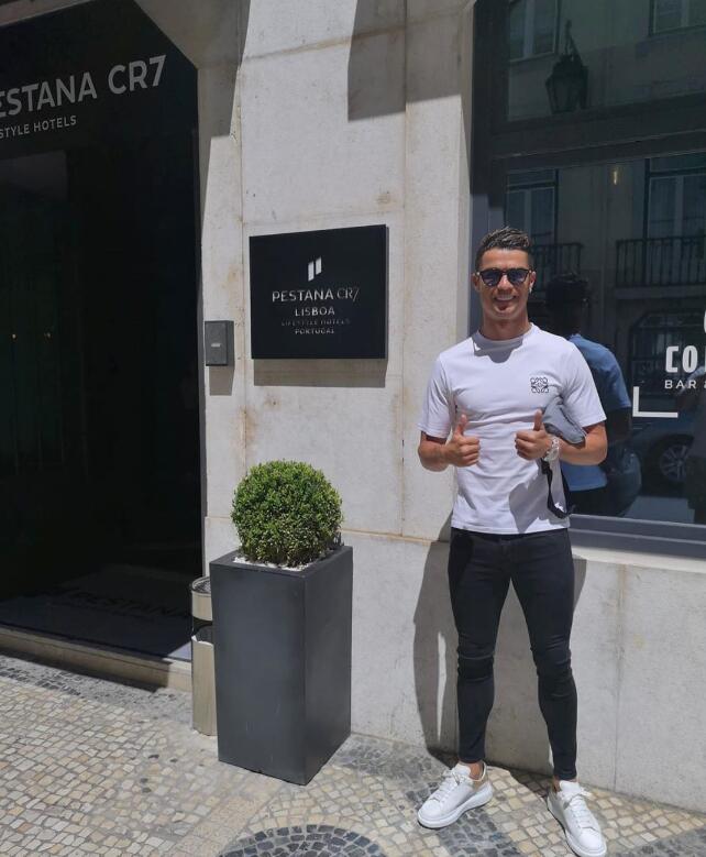 这个站在足坛巅峰的男人，身价翻了数十倍，34岁还有18岁的身体？