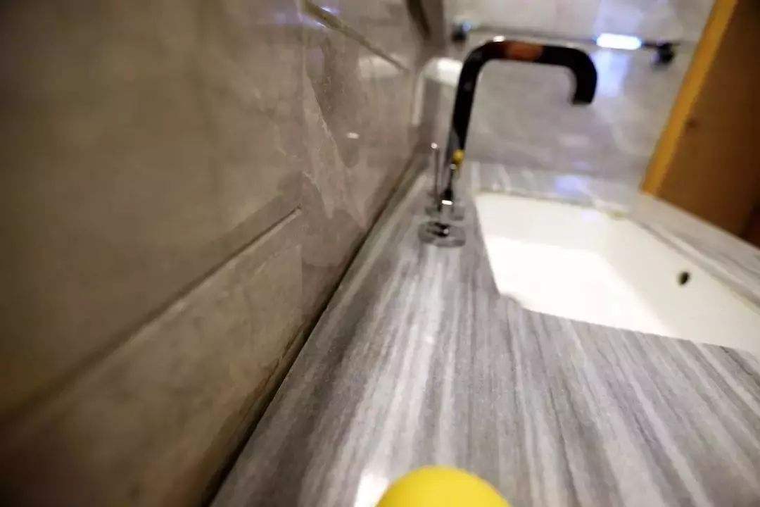 住了几年的房子怎么自己大扫除,住了很久的房子怎么收拾