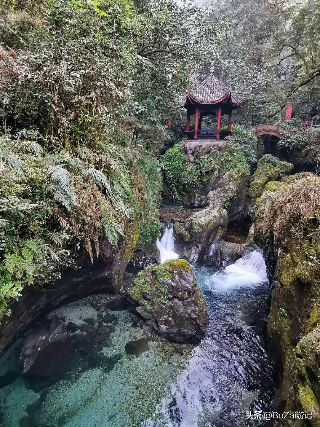 四川峨眉山景区怎么游玩最好,到峨眉山旅游哪家好玩点的多