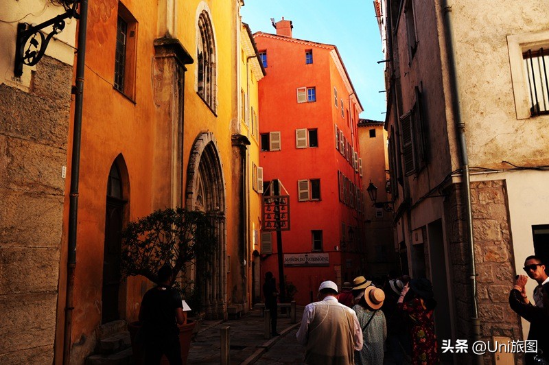 感受法国浪漫的东方韵小镇,邂逅法国最美小镇