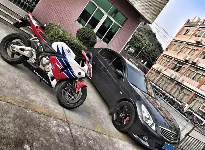 英菲尼迪g37coupe和g37的区别,英菲尼迪g37coupe2004款