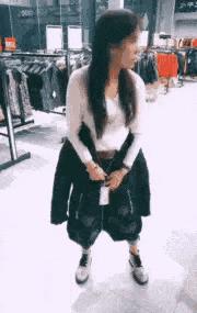 只能亮度调亮才能看得懂的梗,调高亮度才能看懂的梗