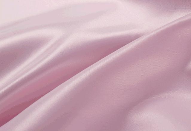 2020秋冬风衣流行趋势图,2020年风衣中长款