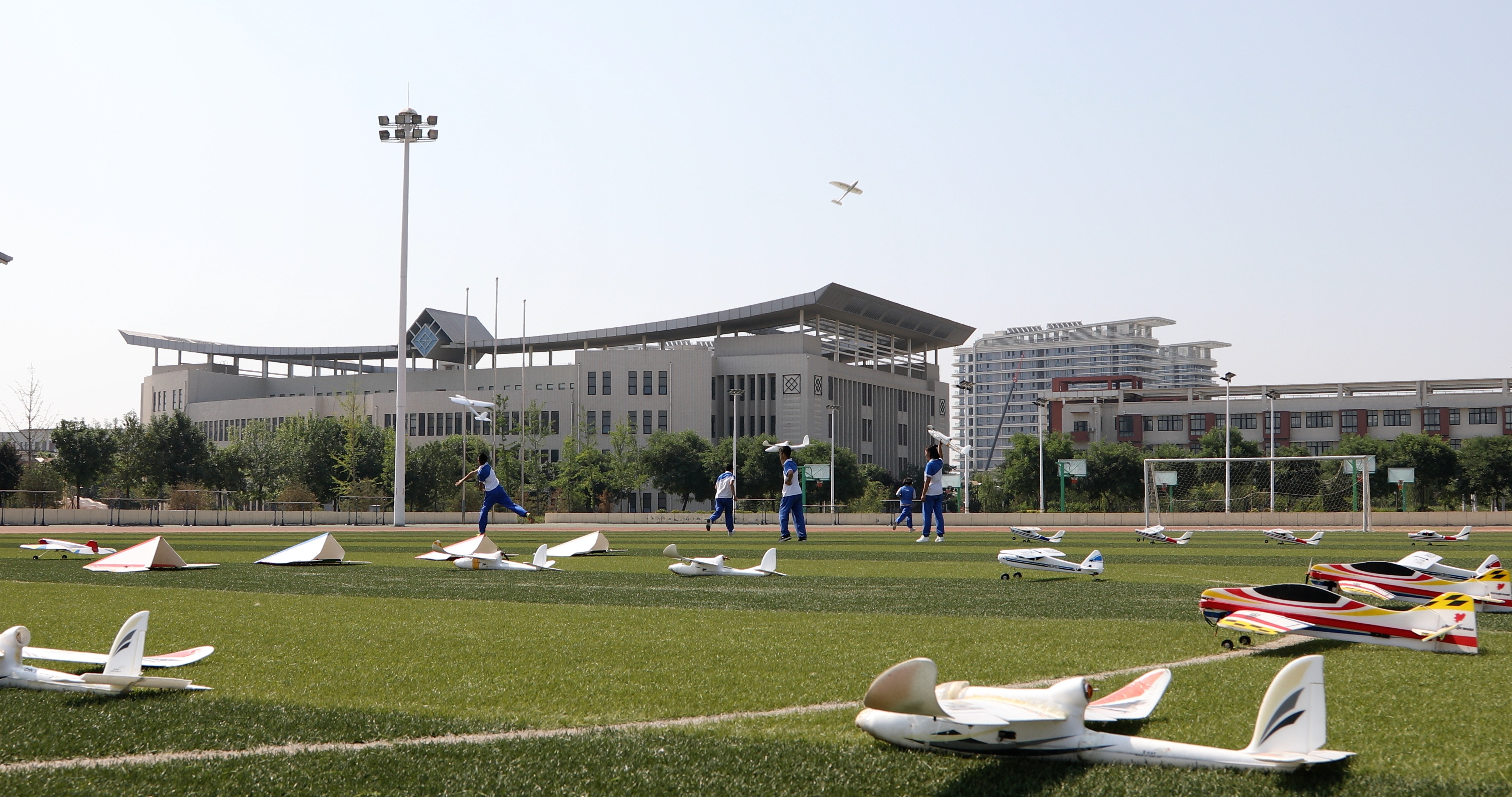 西飞一中的砥砺与荣光