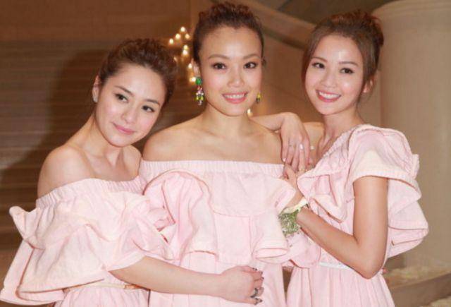 阿娇最漂亮的伴娘服,阿娇伴娘服装图片