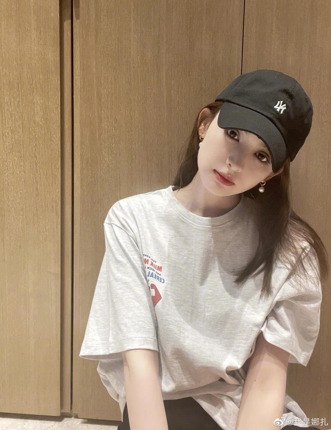 明星六一齐晒照：唐嫣陈妍希晒娃，热巴娜扎美照，安以轩令人泪目