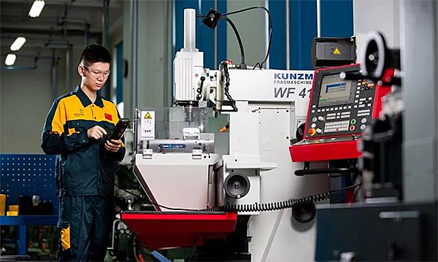 4年前，那个19岁荣获世界大赛冠军的技校生宋彪，如今怎样了？