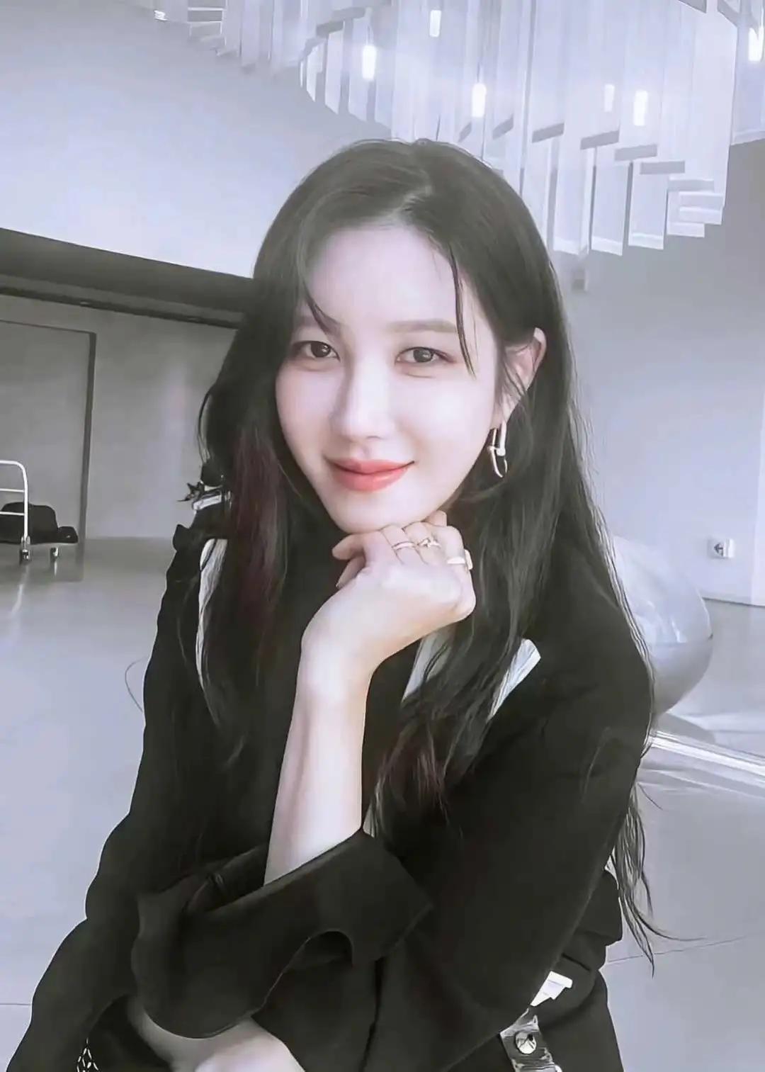 lisa珠宝首饰,lisa戴高定珠宝