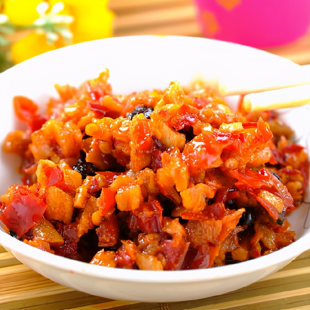 第一时间就是吃一碗广西特色米粉,湖南米粉最正宗的吃法