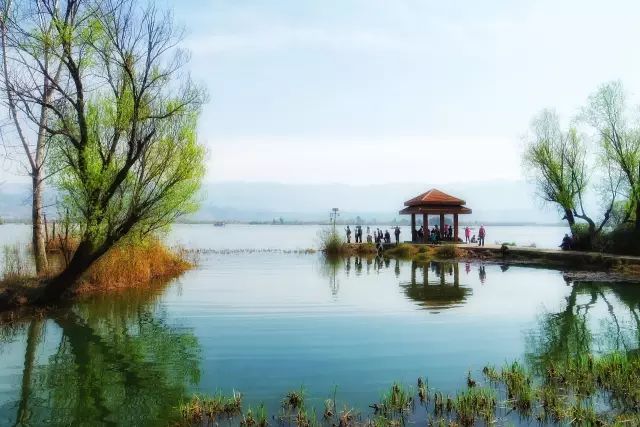 成都这座古城从不缺幻想和故事,四川藏着一个静谧古城