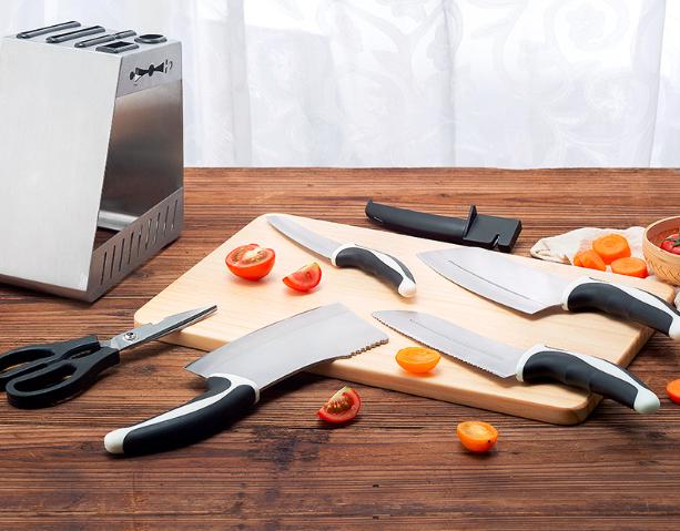 选择刀具哪种不锈钢材质比较好,厨房刀具材料的选择