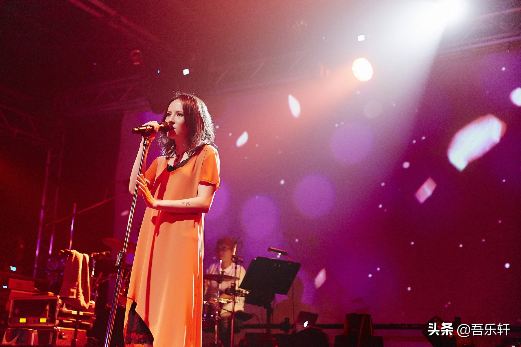 杨乃文经典情歌,杨乃文12首经典歌曲