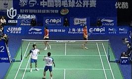 羽毛球双打接杀慢动作图解,羽毛球单打接发花式图解视频教学